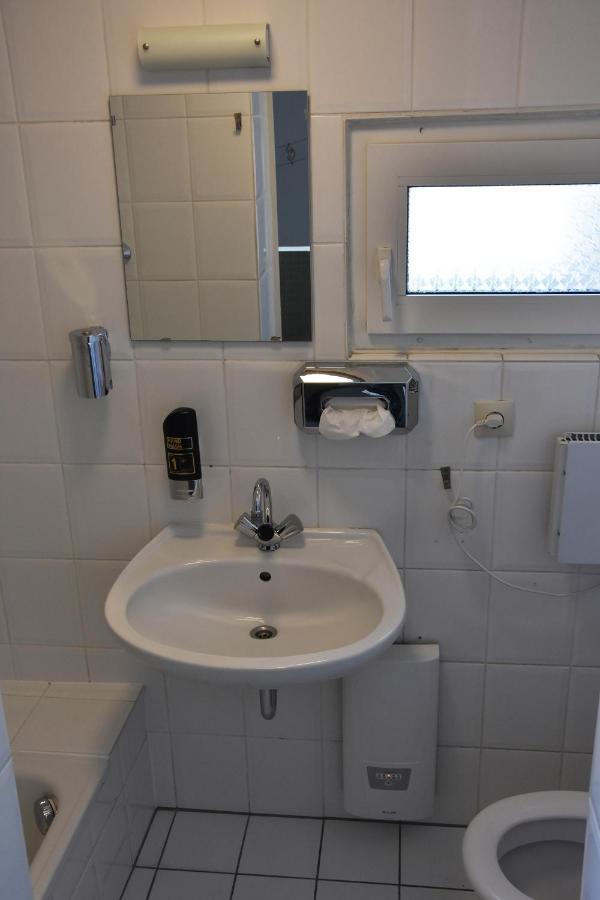 Dom Aparts Köln Exteriör bild